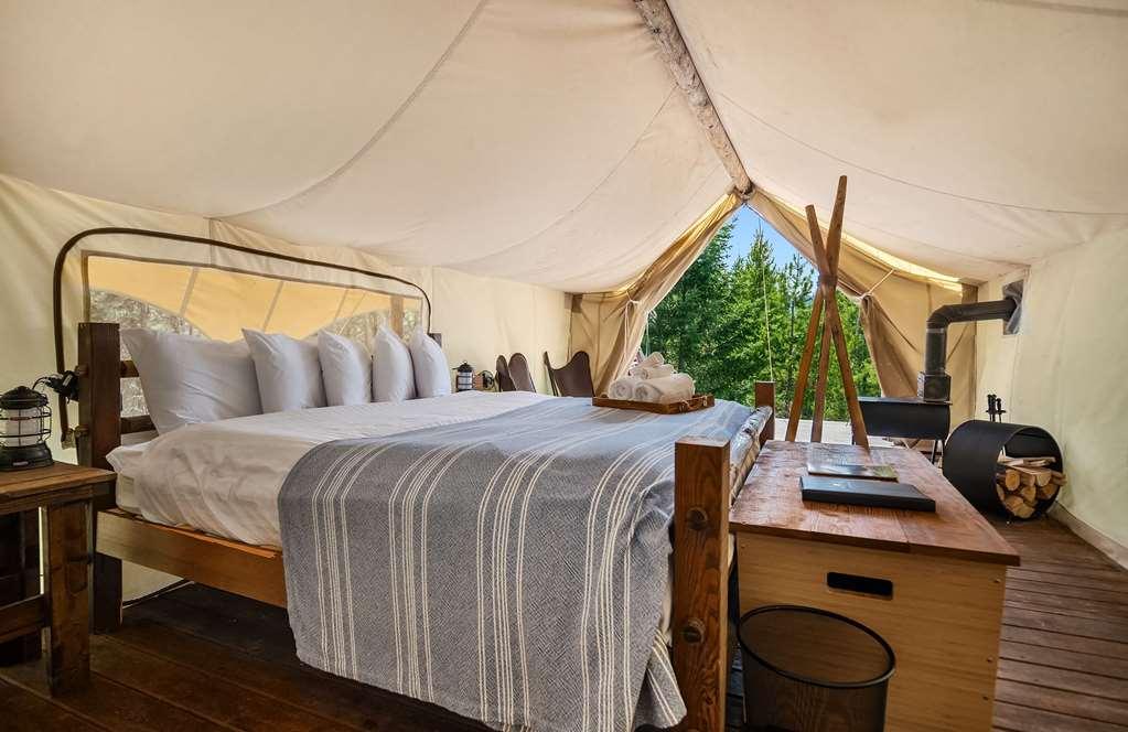 Under Canvas Acadia Surry Номер фото